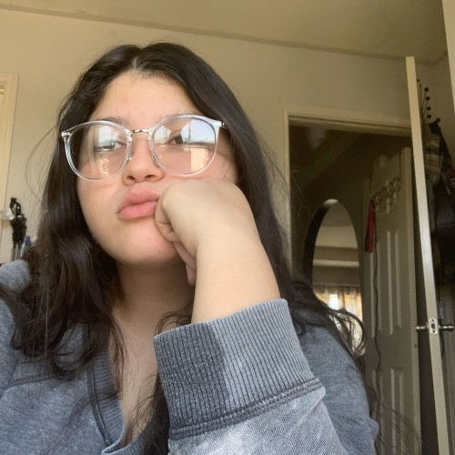 Naylea b.