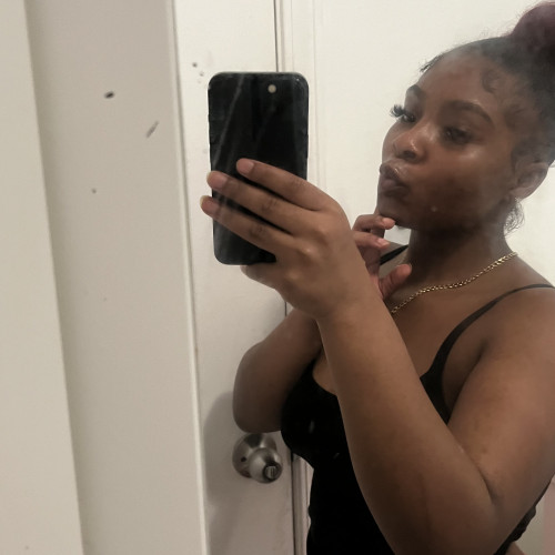 hennessy r. profile photo