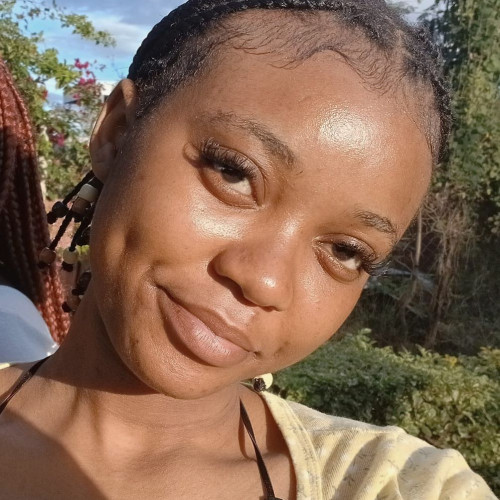 Nolly M. profile photo