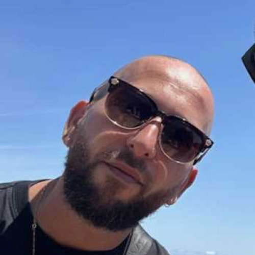 Dominique p. profile photo