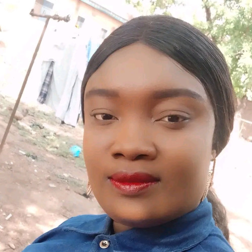 Esther O. profile photo
