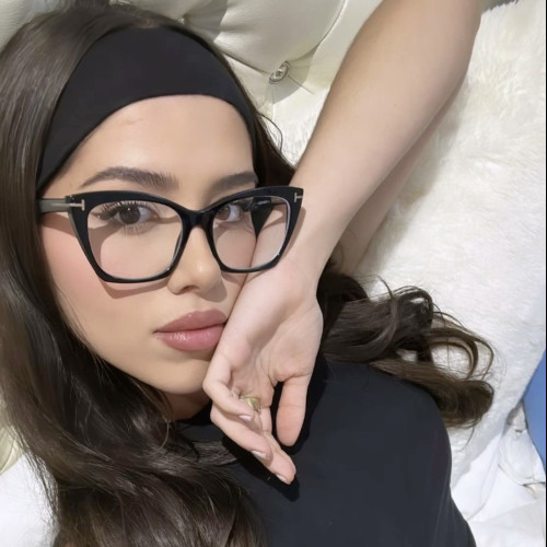 Gabriela F.