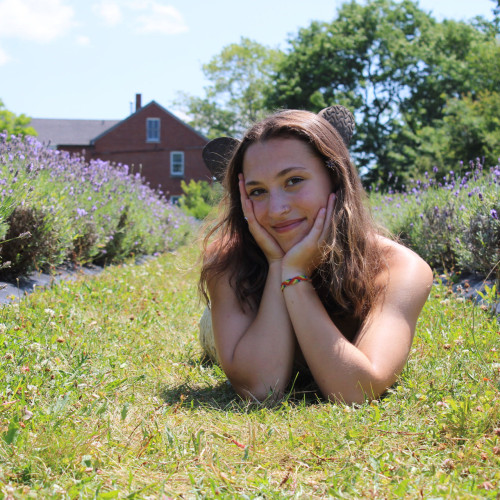 Violet M. profile photo
