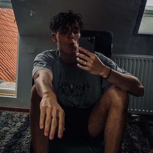 nader n. profile photo