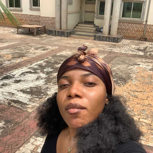 oluebube L. profile photo