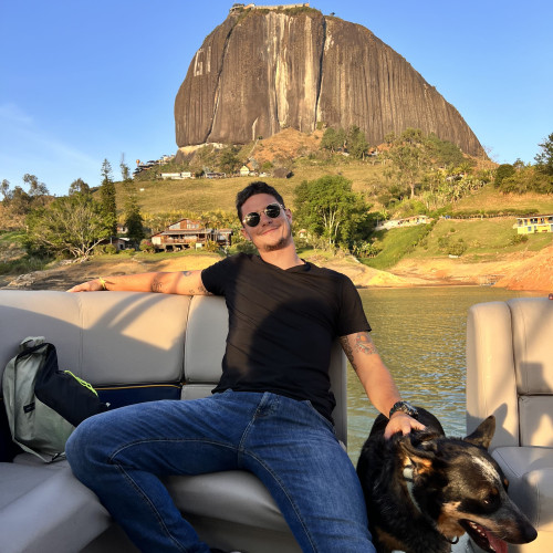 victor S. profile photo