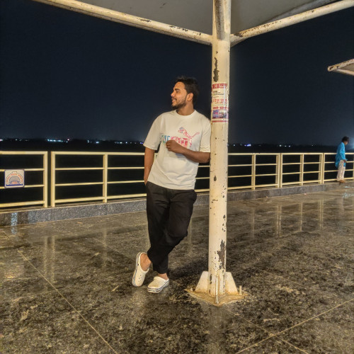Haslo B. profile photo