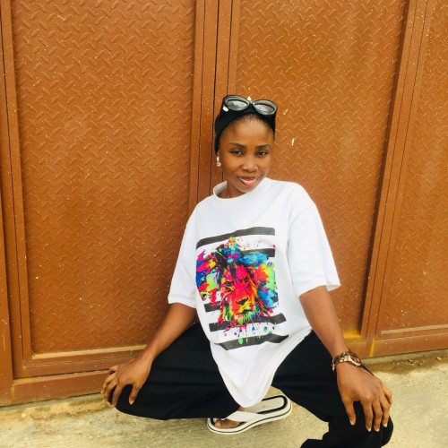 Sweet  B. profile photo