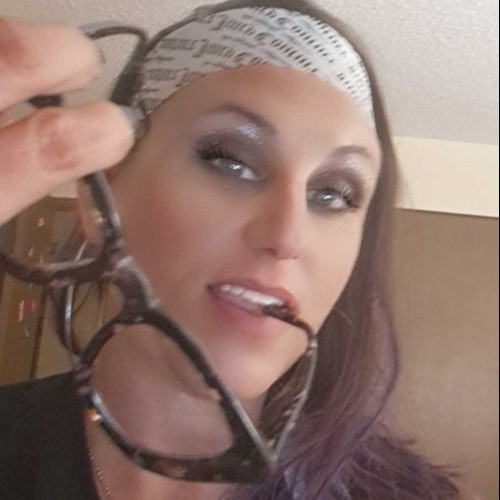 Janelle b. profile photo