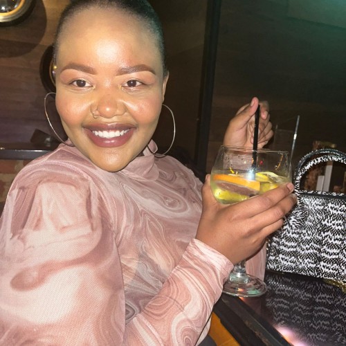Tsholo M.