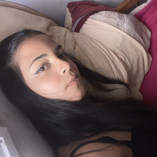 Mariely l. profile photo