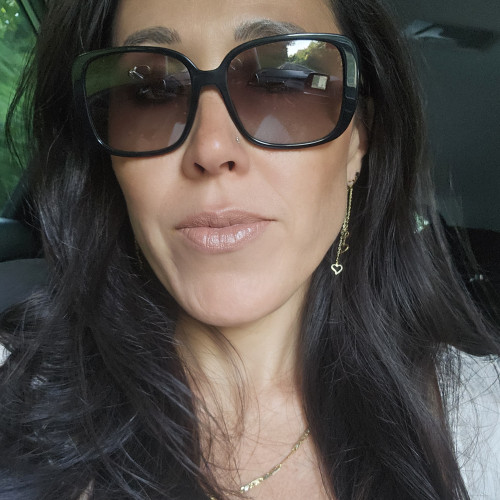 Daniela J. profile photo