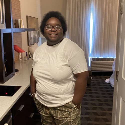 DeAunna R.