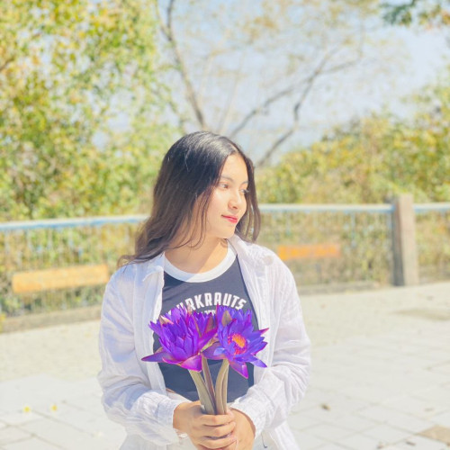 Khin Zar H. profile photo