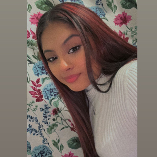 Ivette B.
