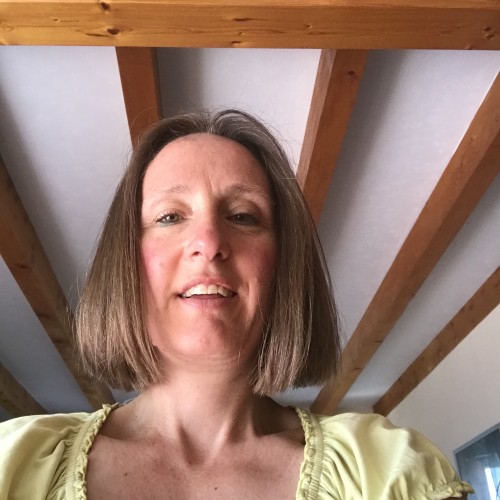 Carine  R. profile photo
