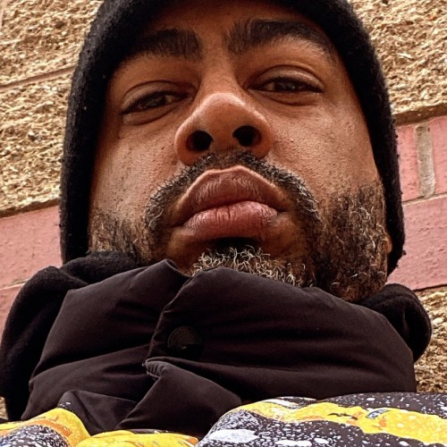 Elvys V. profile photo