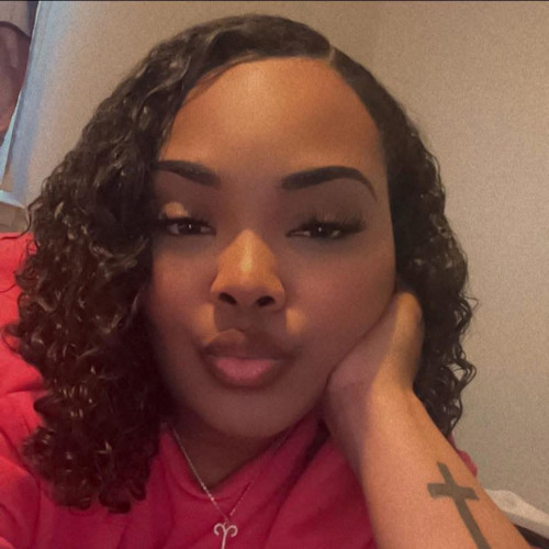 DAngela  H. profile photo