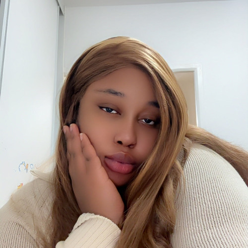 Queenie S. profile photo