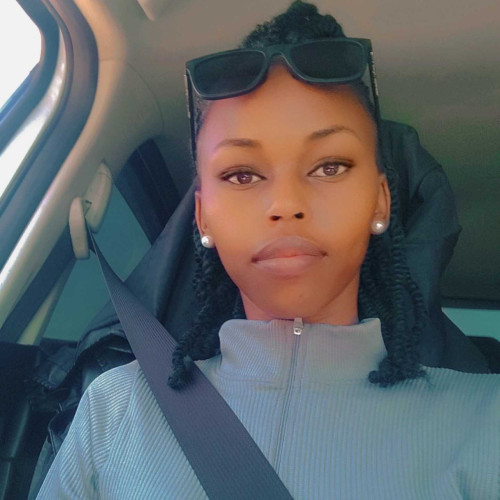 vee w. profile photo