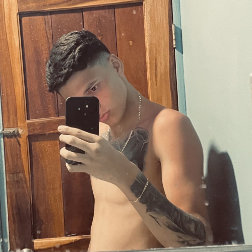 Nicolás R.
