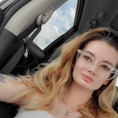 sierra w. profile photo