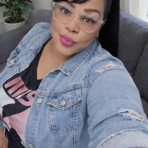 Lizz L. profile photo