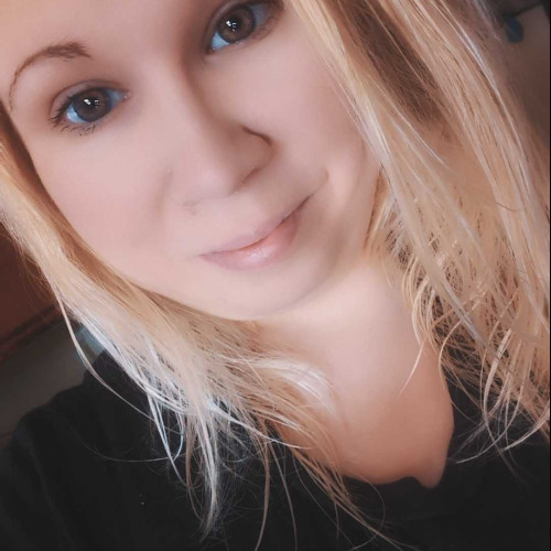 Christina b. profile photo