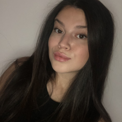 Veronika  C. profile photo