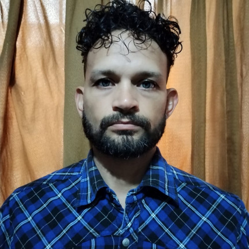 Ymmer R. profile photo
