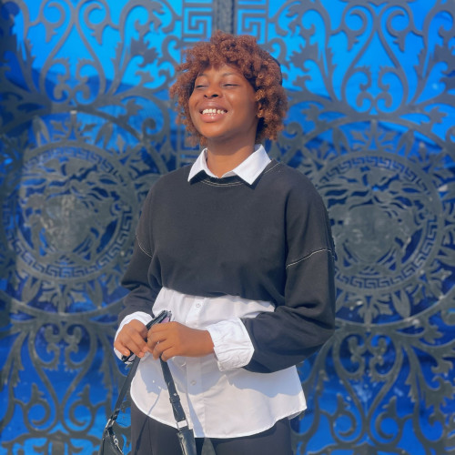Mary J.
