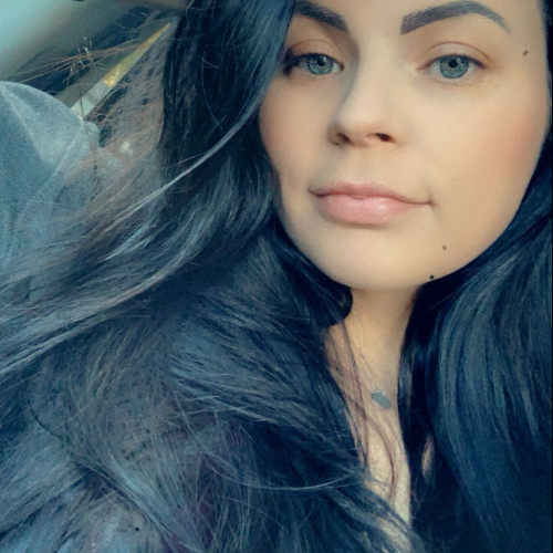 Layla K.