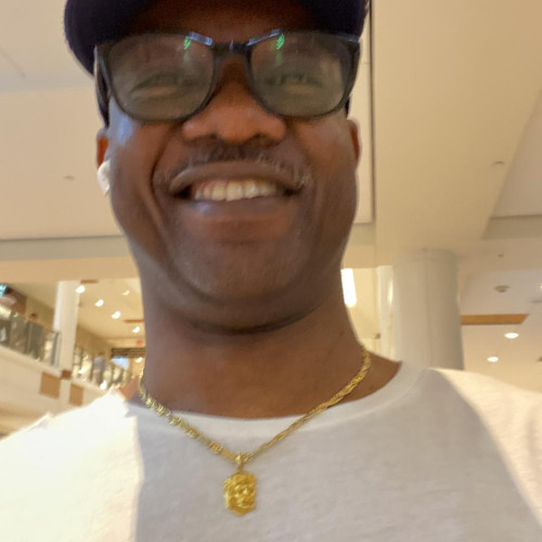 Lawrenz S. profile photo