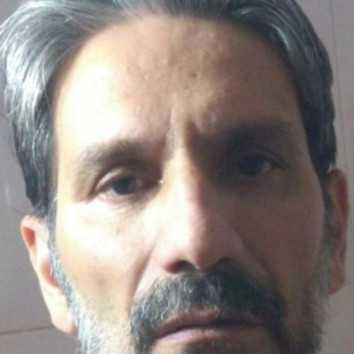 reza r. profile photo