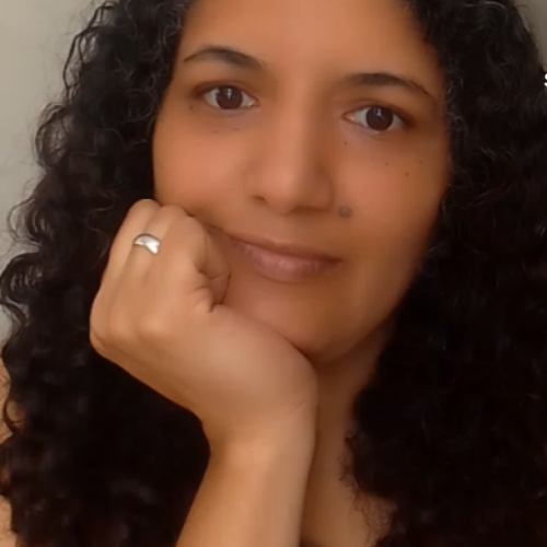 Angélica  Á.
