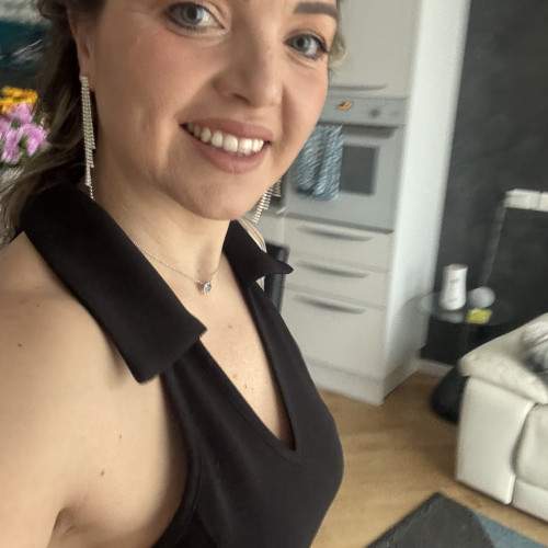 ANGELINA C. profile photo