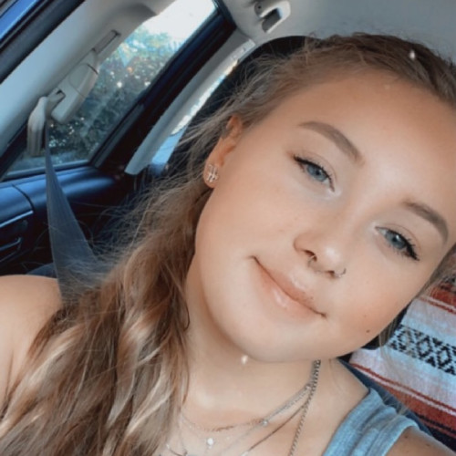 Victoria S.