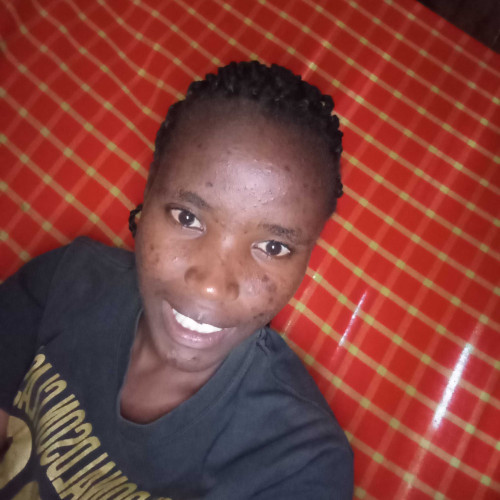 naomy j. profile photo