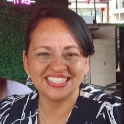 Ximena C.