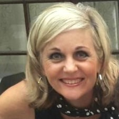 Mari C. profile photo