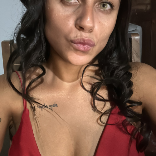 Mia H.