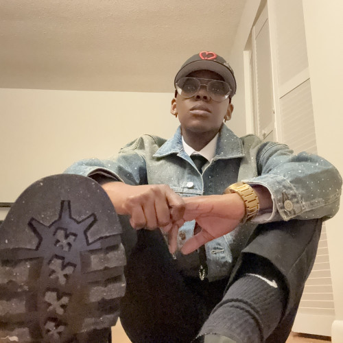 Lineth  B. profile photo