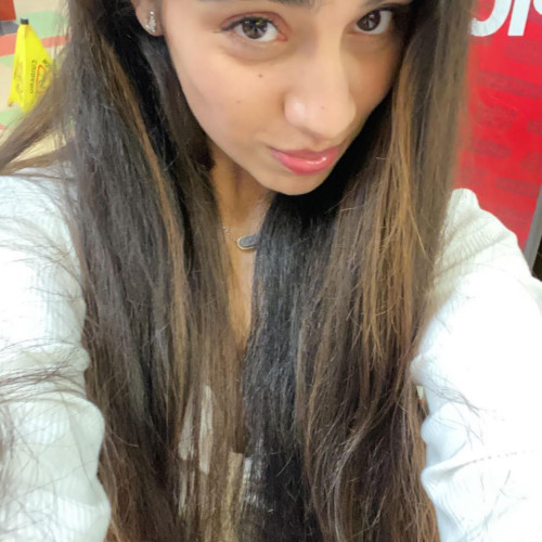 Zoya W. profile photo