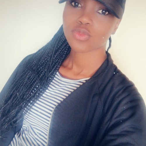 Evelyne  A.
