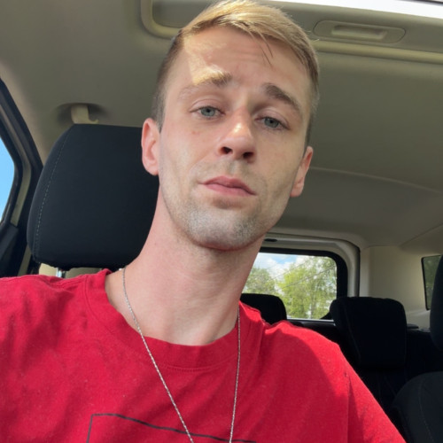 Garrett  L. profile photo