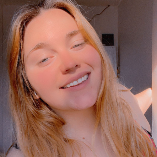 Ellie S.