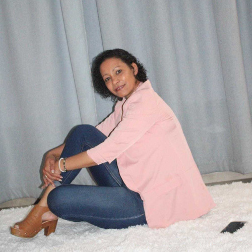 Roxanne W. profile photo