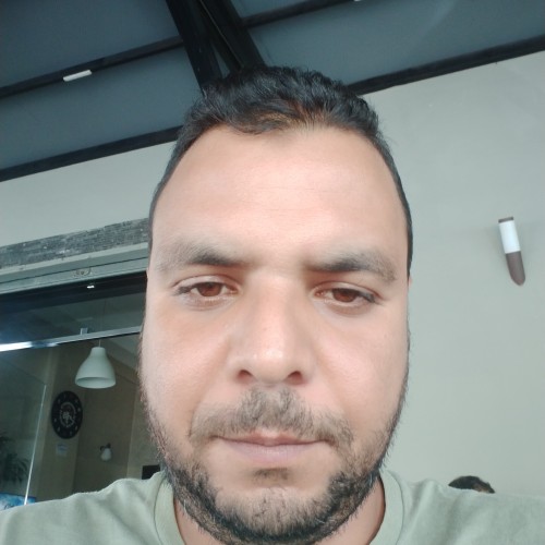 Amine E.