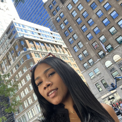 Laura M. profile photo