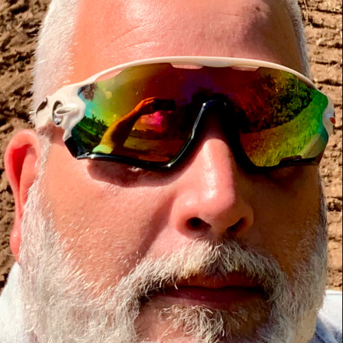 Charlie  V. profile photo